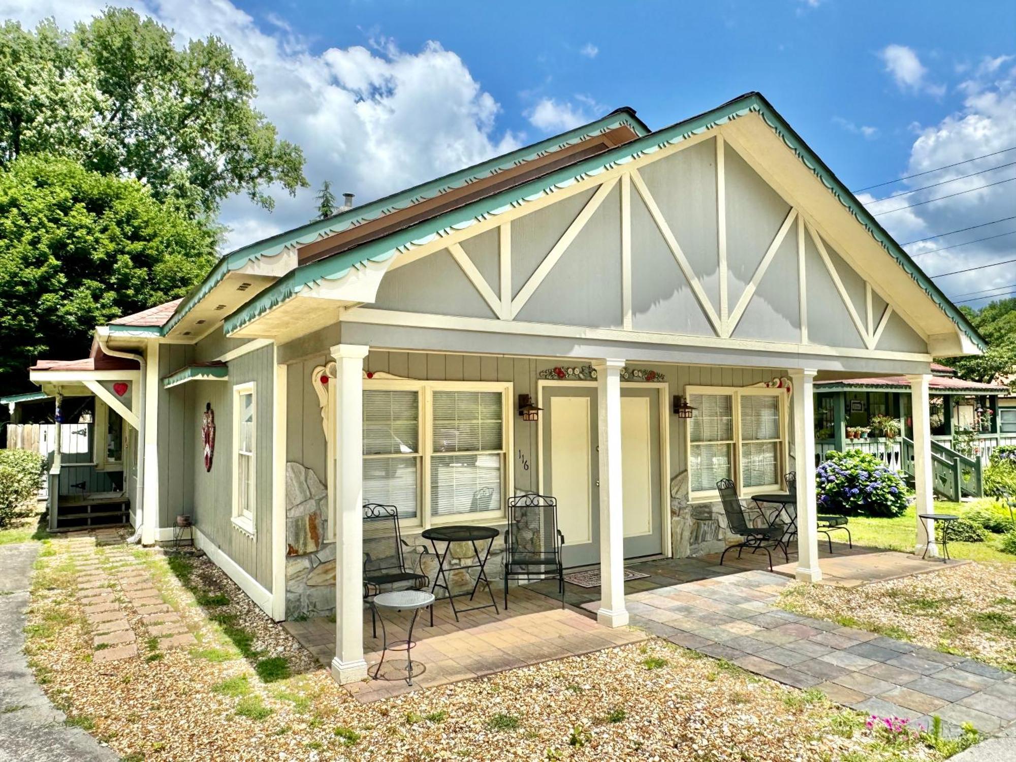 Riverbend Motel & Cabins Helen Exterior foto