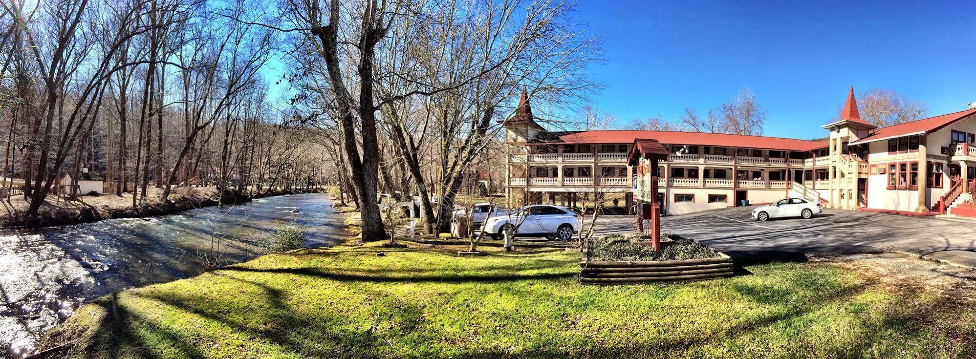 Riverbend Motel & Cabins Helen Exterior foto